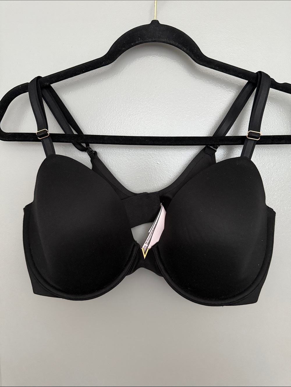 Victoria's Secret Black Molded T-Shirt Bra with Underwire